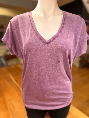 Express Clean Girl Minimalist V-Neck Tee Purple XS (NWT)